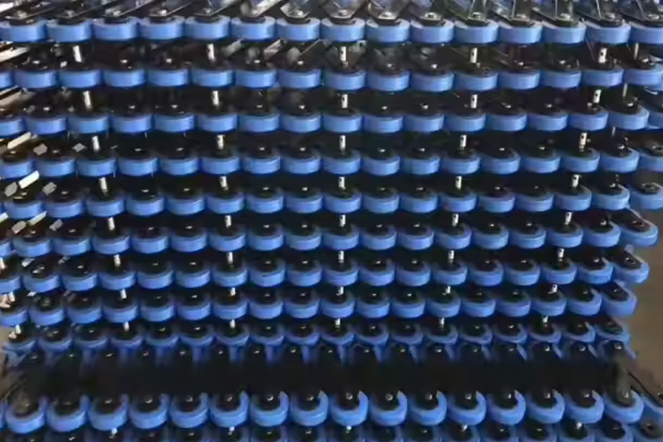 Escalator-Chain55