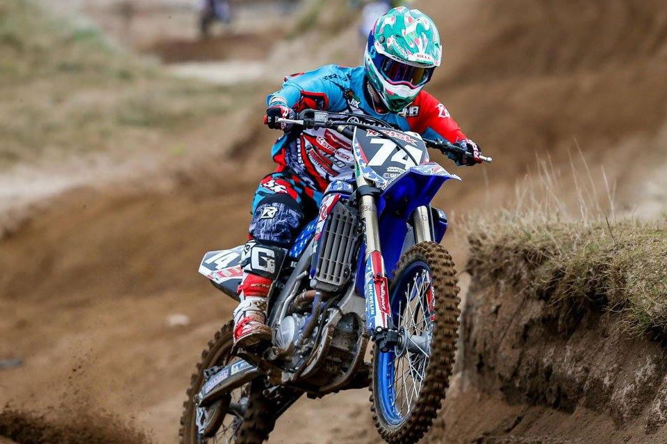 Pilotos de motocross121